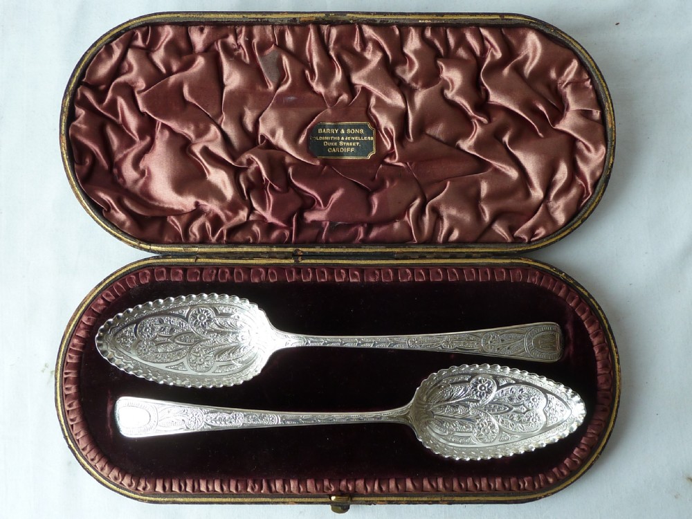 Pair Silver Berry Spoons Boxed Georgian Victorian Serving Table Sterling Hallmarked View II