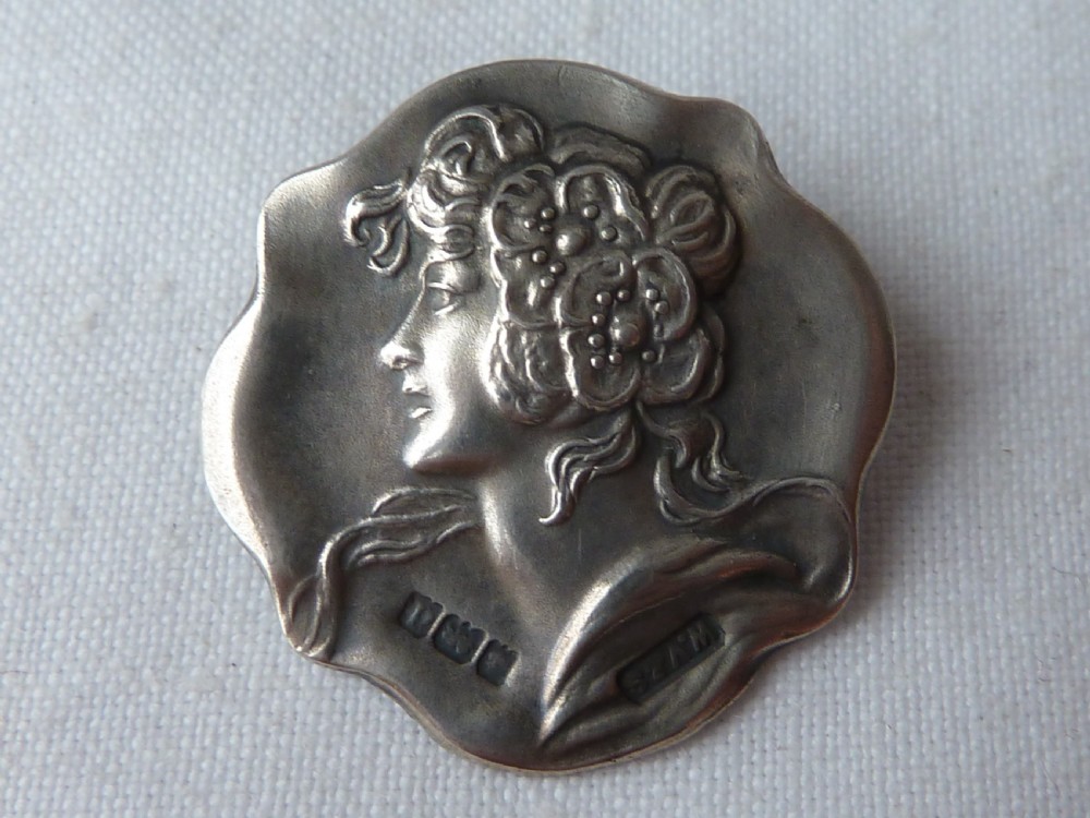 Boxed Set 6 Buttons Silver Art Nouveau Hallmarked 1900 Ladies Head View III