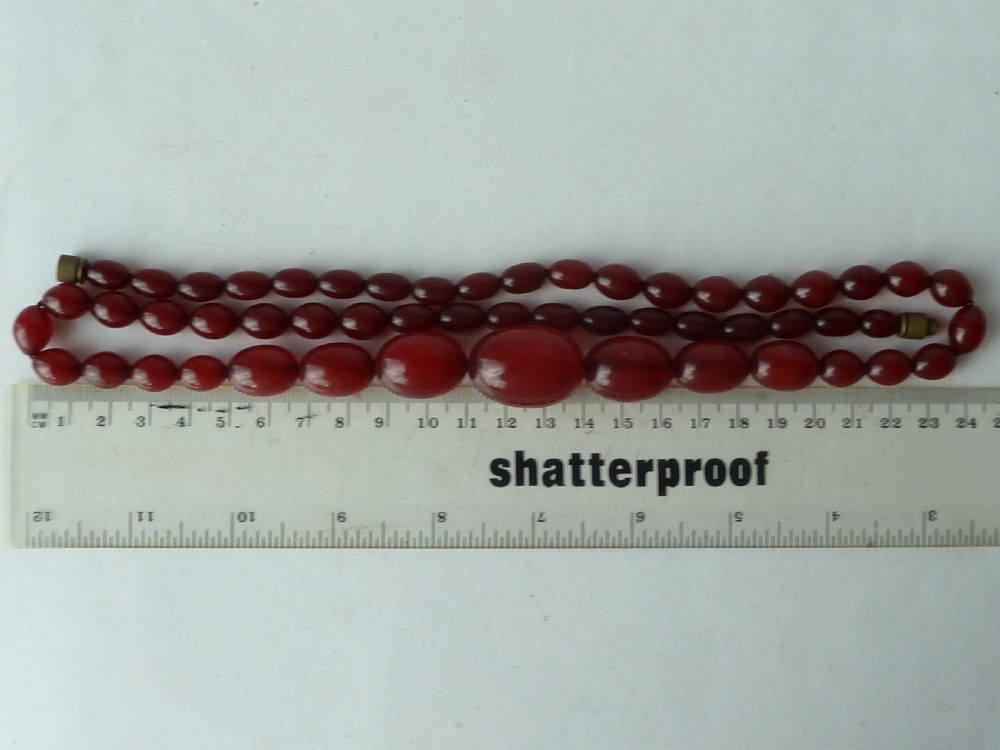 Bakelite Faux Cherry Red Amber Cloudy Bead Necklace 57 Grams  View III