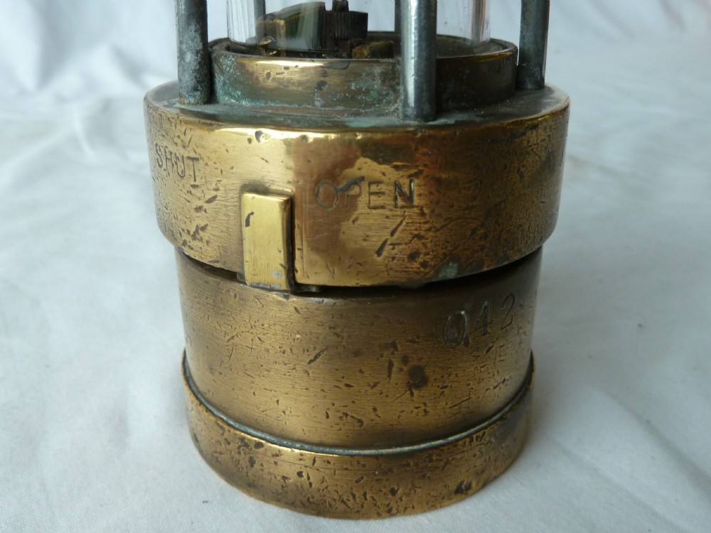 E Thomas and Williams Midget Miners Gas Testing Lamp Brass ET&W View IX