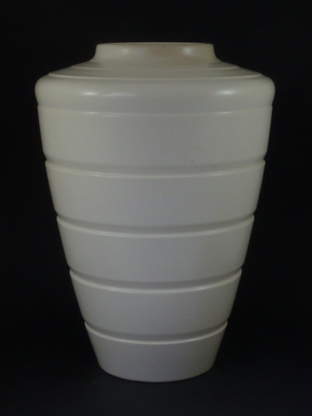 Keith Murray Large 28cm Moonstone White Shoulder Vase 3805 Wedgwood KM Modernist View II