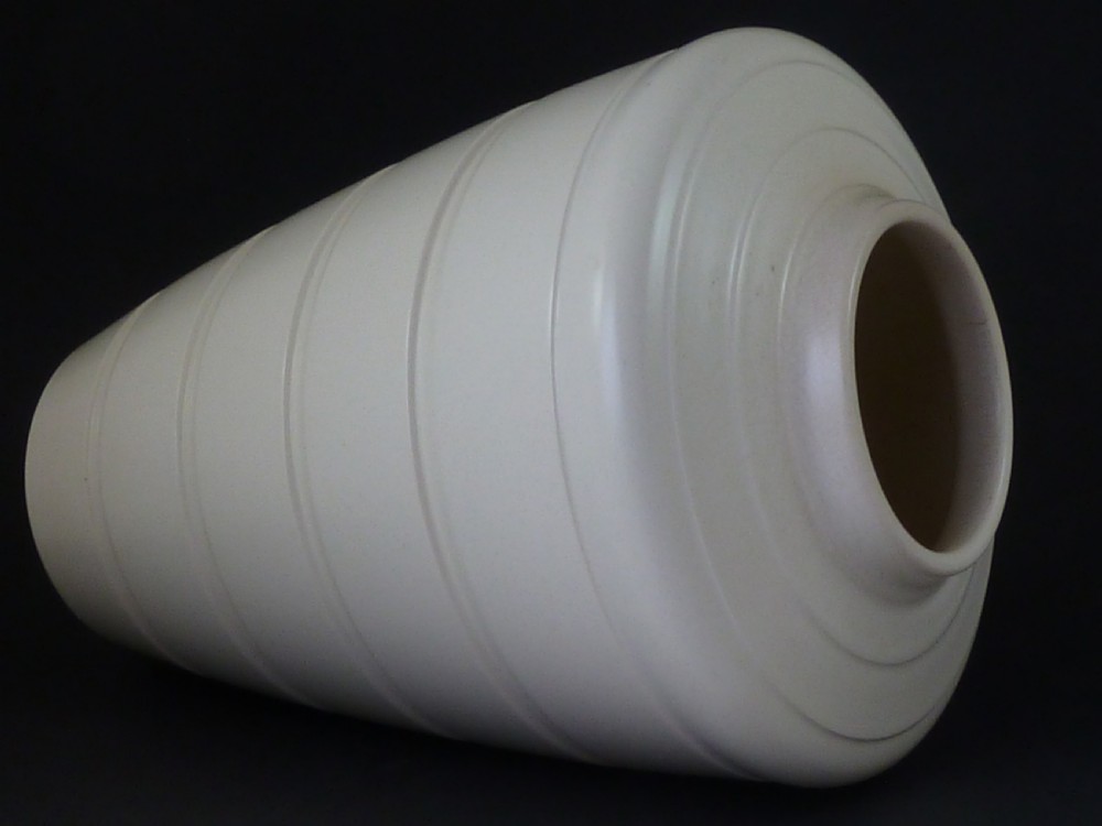 Keith Murray Large 28cm Moonstone White Shoulder Vase 3805 Wedgwood KM Modernist View VIII