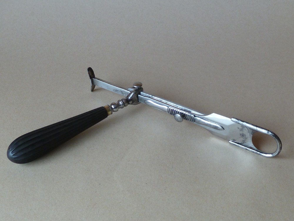 Mackenzie’s Tonsillectomy Tonsillotome Maw London Ebony Handle View V