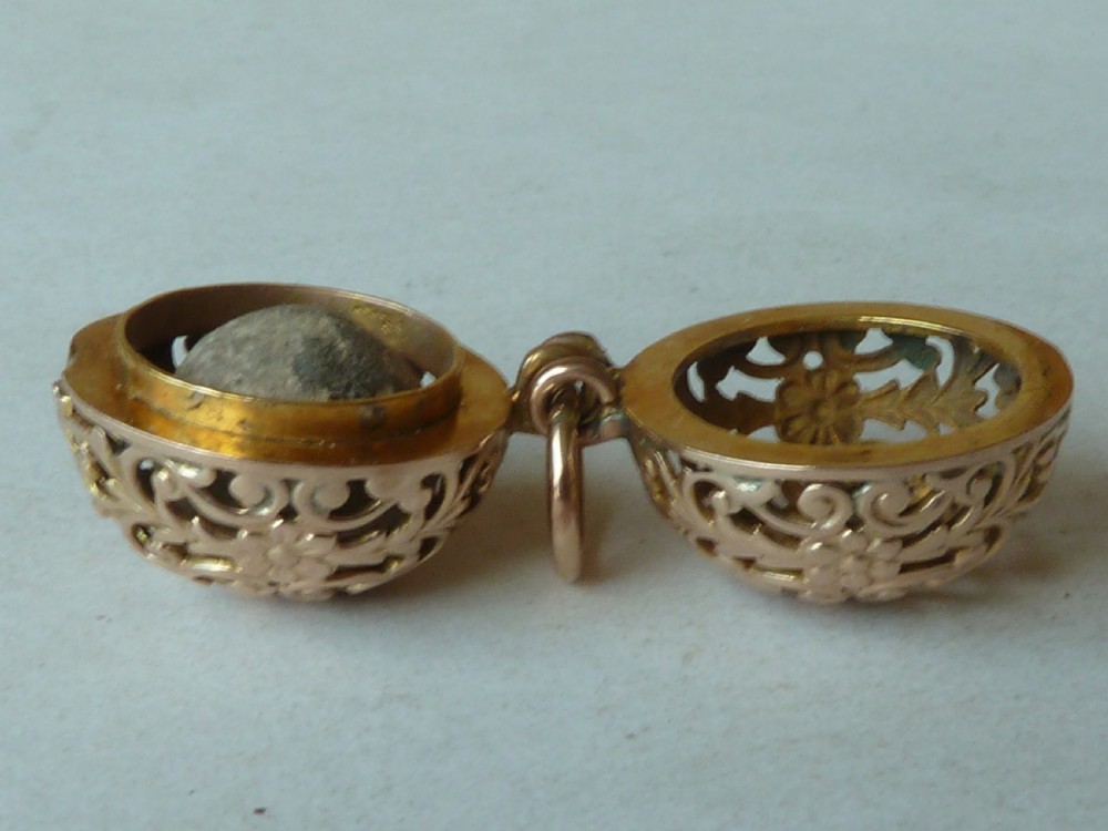 Gold Openwork Bezoar Goa Stone Case Ball Cage Pendant Charm Amulet View VI