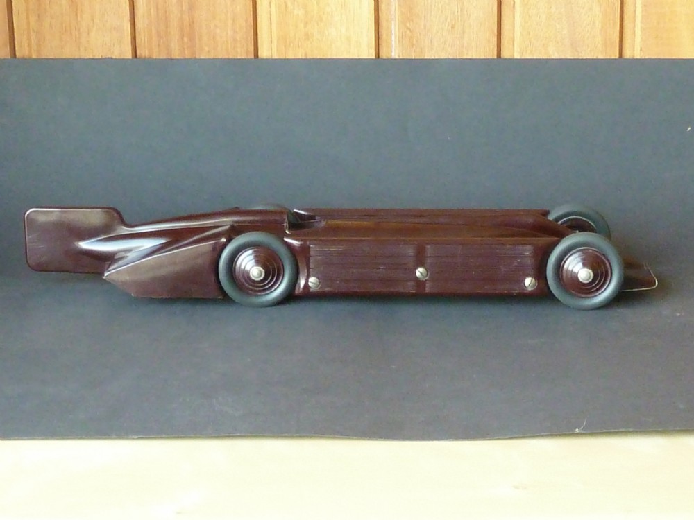 Golden Arrow Land Speed Record Bakelite clockwork toy by A.G.Ltd Patented 1929 View VI