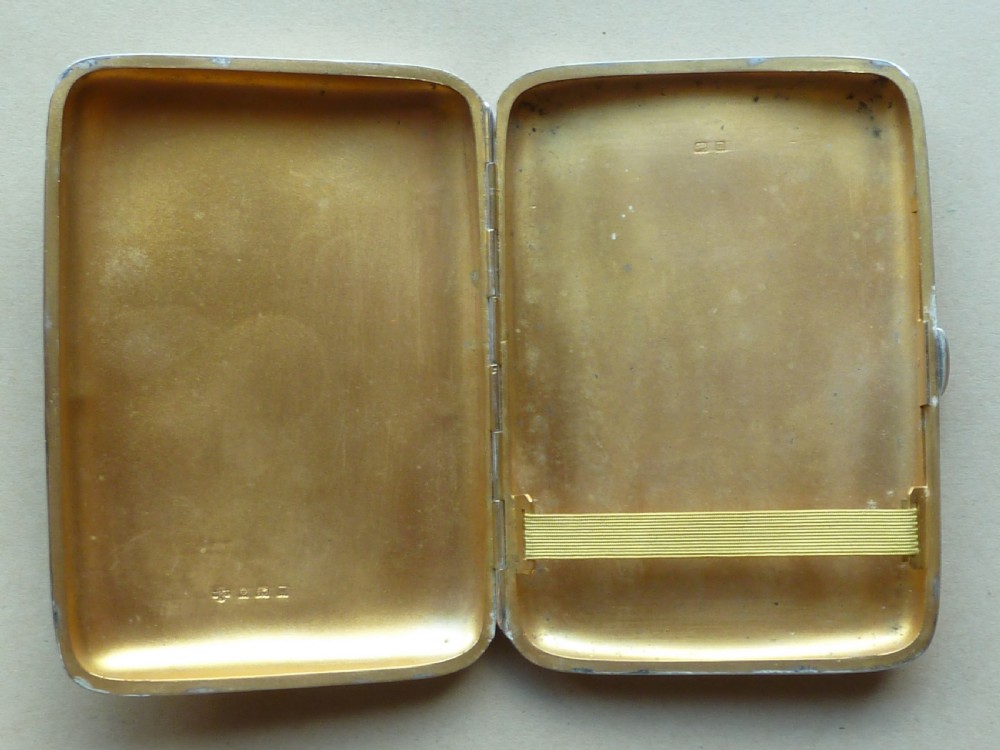 Large Heavy Engraved Solid Silver Cigar Case Birmingham 1911 Gilt Interior View IV