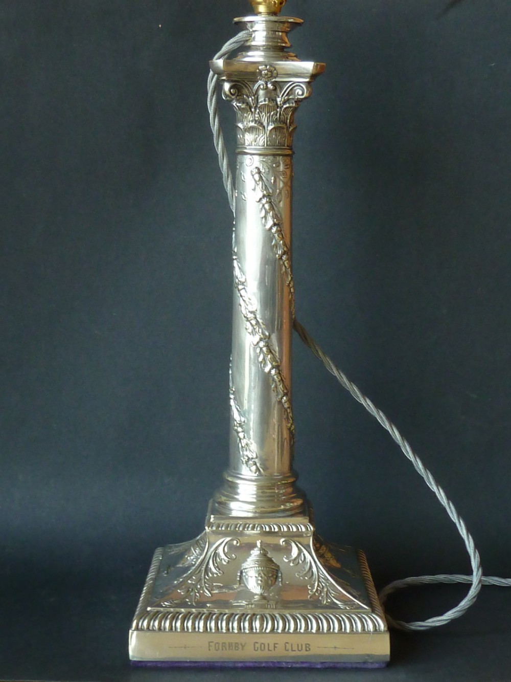 Decorative Victorian Silver Plate Corinthian Column Table Lamp Oil English Golf View IV