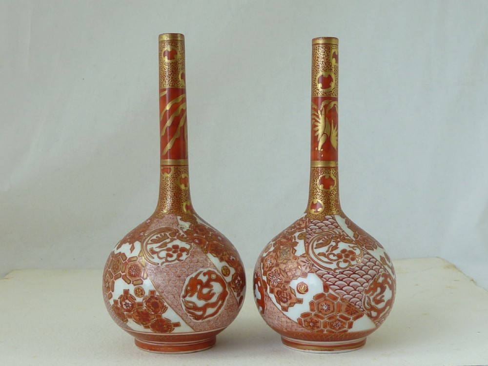 Japanese Kutani Porcelain Pair Bottle Vases Meiji Period View IV