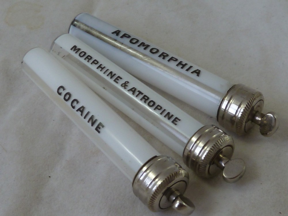 Apomorphia Morphine & Atropine Cocaine Drug Vials Storage View II
