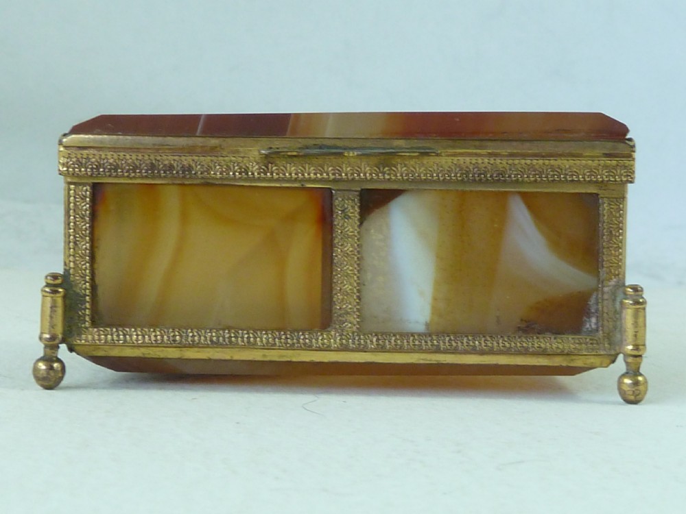 Miniature Banded Carnelian Agate Hardstone Box Gilt Brass Ormolu Trinket Jewellery View IV