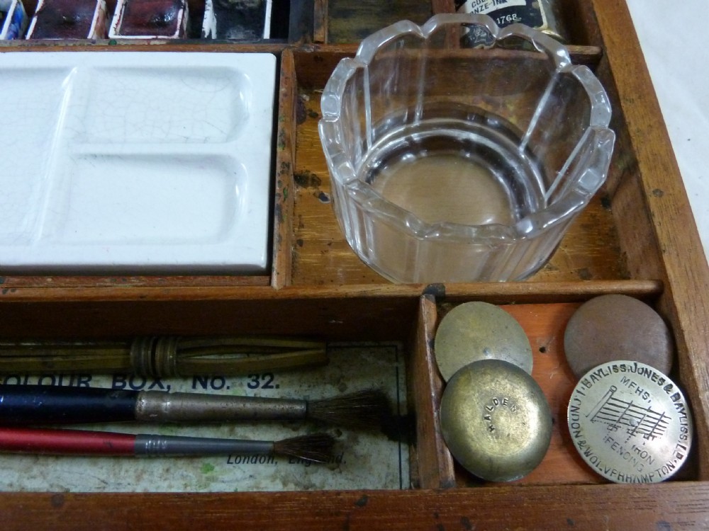 Reeves & Sons Ltd No 32 Students Water Colour Box Artists Paint Mahogany  View V