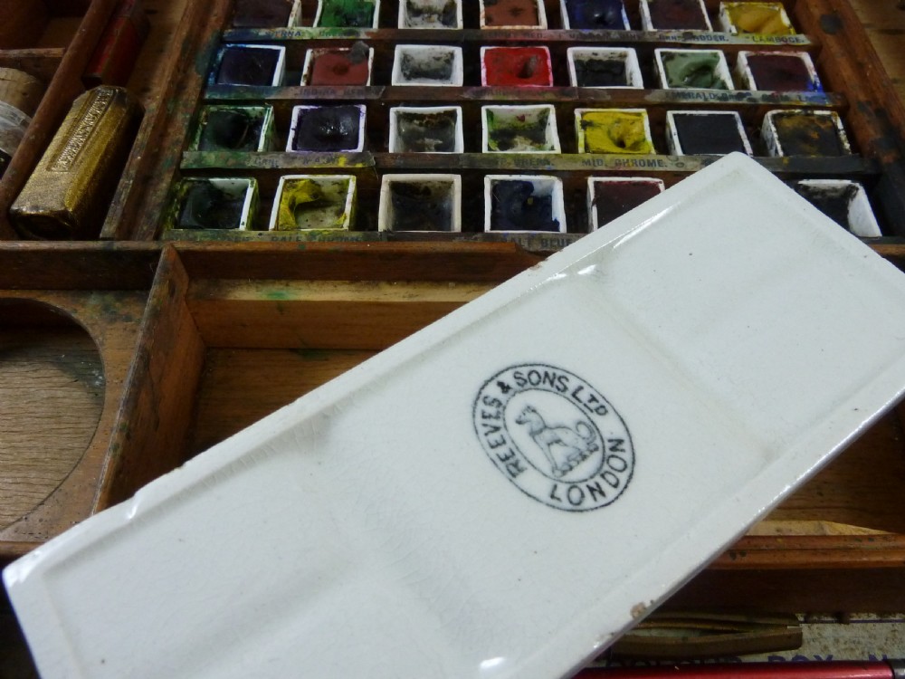 Reeves & Sons Ltd No 32 Students Water Colour Box Artists Paint Mahogany  View VI