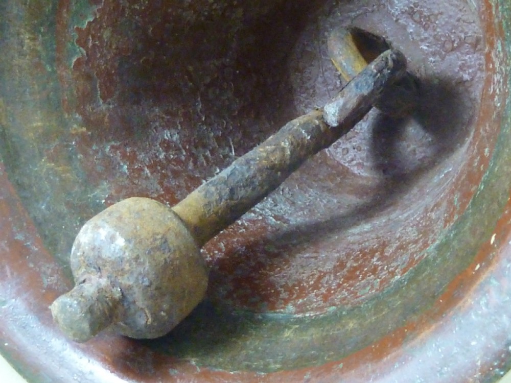 H.M.S. Lively 1901 Ships Bell Marine 7.4 kilos Bell-Metal WWI Destroyer Royal Navy View VI
