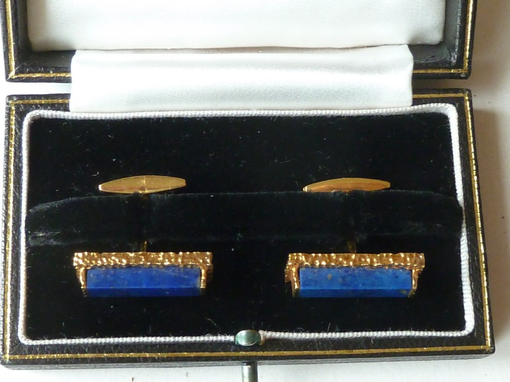 Solid 18 Carat Gold Lapis Lazuli Cuff links Boxed Mid Century Bark Vintage Cufflinks View III