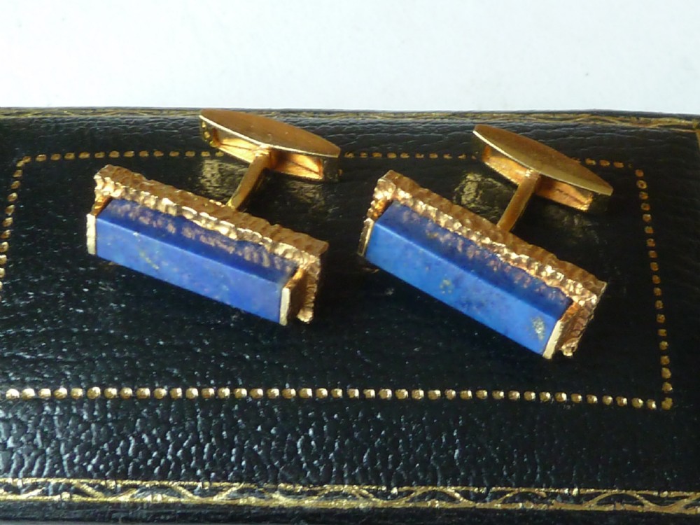 Solid 18 Carat Gold Lapis Lazuli Cuff links Boxed Mid Century Bark Vintage Cufflinks View IV