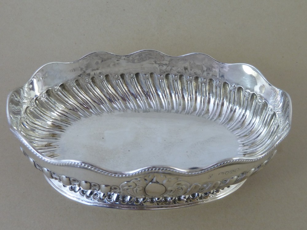 Victorian 1882 Hallmarked Silver Bowl Miniature Monteith Sterling Small Oval View VII