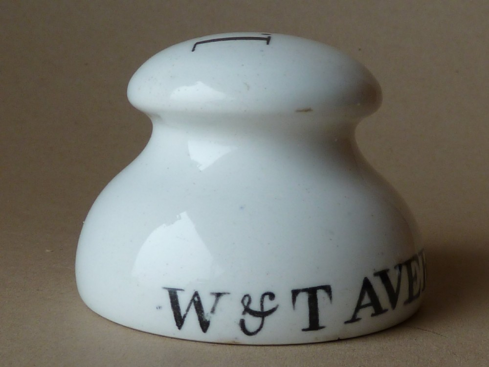 Avery 1.lb. Ceramic Bun Weight Wedgwood Pearlware Grocers Pottery W & T Birmingham Imperial One Pound View III