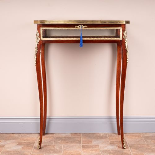 FRENCH ORMOLU MOUNTED BIJOUTERIE DISPLAY TABLE - ADDITIONAL PHOTO 1