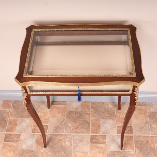 FRENCH ORMOLU MOUNTED BIJOUTERIE DISPLAY TABLE - ADDITIONAL PHOTO 13
