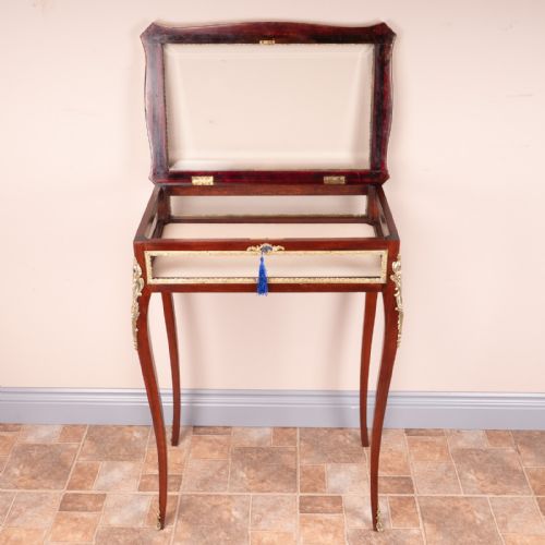 FRENCH ORMOLU MOUNTED BIJOUTERIE DISPLAY TABLE - ADDITIONAL PHOTO 14