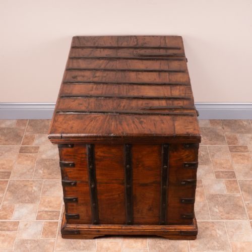 19THC IRON BOUND TRUNK - ADDITIONAL PHOTO 22