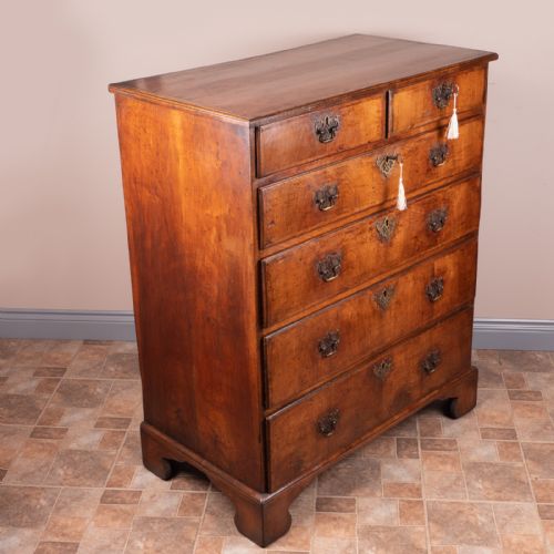 18THC WALNUT CHEST OF DRAWERS - ADDITIONAL PHOTO 4