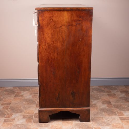 18THC WALNUT CHEST OF DRAWERS - ADDITIONAL PHOTO 7