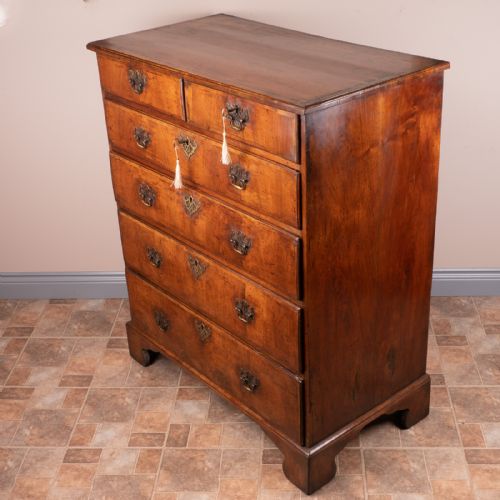 18THC WALNUT CHEST OF DRAWERS - ADDITIONAL PHOTO 12