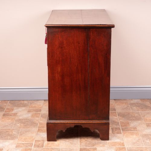 SMALL GEORGIAN MAHOGANY CHEST OF DRAWERS - ADDITIONAL PHOTO 8