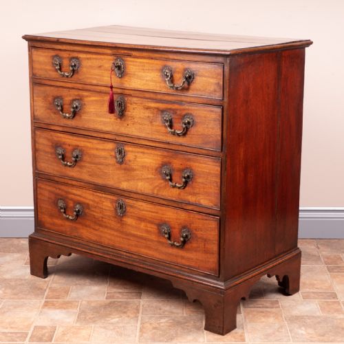 SMALL GEORGIAN MAHOGANY CHEST OF DRAWERS - ADDITIONAL PHOTO 11