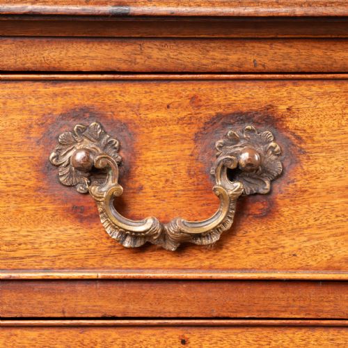 SMALL GEORGIAN MAHOGANY CHEST OF DRAWERS - ADDITIONAL PHOTO 14