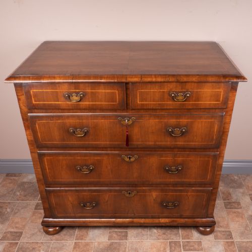 EARLY 18THC WALNUT CHEST OF DRAWERS - ADDITIONAL PHOTO 8