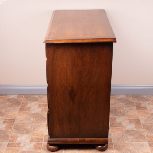 EARLY 18THC WALNUT CHEST OF DRAWERS - ADDITIONAL PHOTO 10