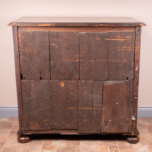 EARLY 18THC WALNUT CHEST OF DRAWERS - ADDITIONAL PHOTO 17