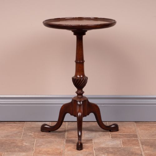 FINE QUALITY MAHOGANY WINE TABLE - ADDITIONAL PHOTO 1