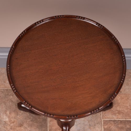 FINE QUALITY MAHOGANY WINE TABLE - ADDITIONAL PHOTO 6