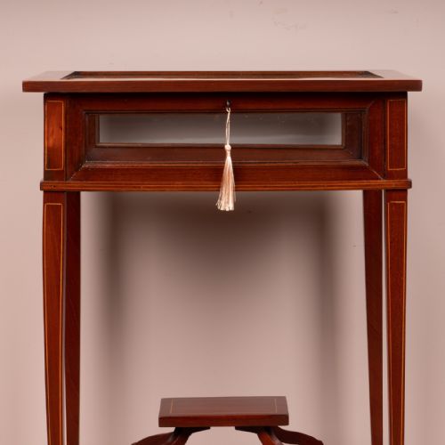 INLAID MAHOGANY BIJOUTERIE DISPLAY TABLE - ADDITIONAL PHOTO 10