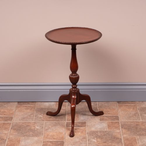 carved mahogany wine table - CATEGORY: ANTIQUE TABLES - DATED 1920