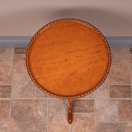 FINE QUALITY SOLID SATINWOOD WINE TABLE - ADDITIONAL PHOTO 3