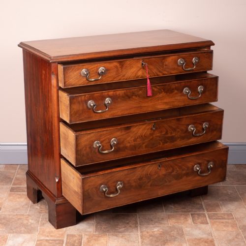 SMALL 19THC MAHOGANY CHEST OF DRAWERS - ADDITIONAL PHOTO 3