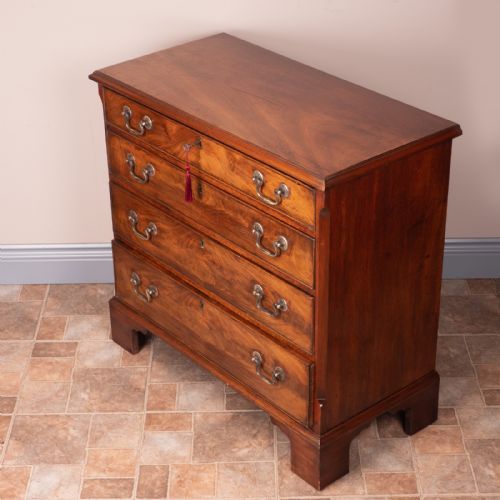 SMALL 19THC MAHOGANY CHEST OF DRAWERS - ADDITIONAL PHOTO 8