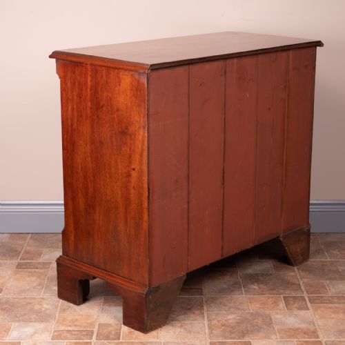 SMALL 19THC MAHOGANY CHEST OF DRAWERS - ADDITIONAL PHOTO 12