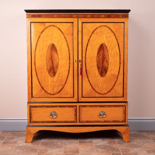 GOOD QUALITY INLAID SATINWOOD 2 DOOR CABINET - ADDITIONAL PHOTO 1