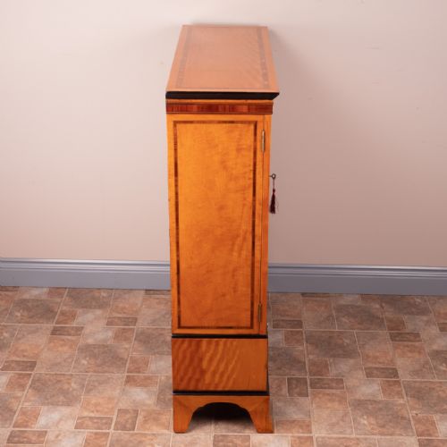 GOOD QUALITY INLAID SATINWOOD 2 DOOR CABINET - ADDITIONAL PHOTO 4