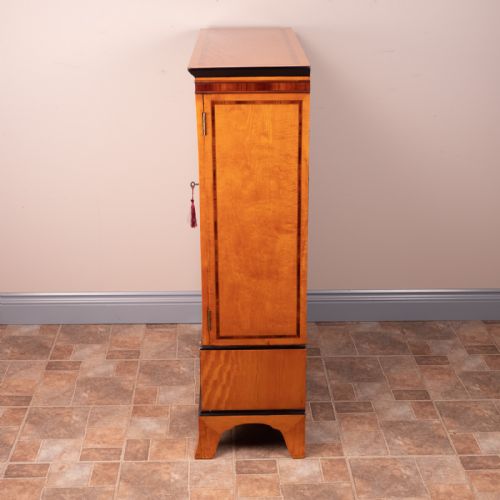 GOOD QUALITY INLAID SATINWOOD 2 DOOR CABINET - ADDITIONAL PHOTO 5