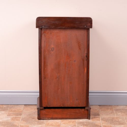 VICTORIAN MAHOGANY BEDSIDE CABINET - ADDITIONAL PHOTO 6