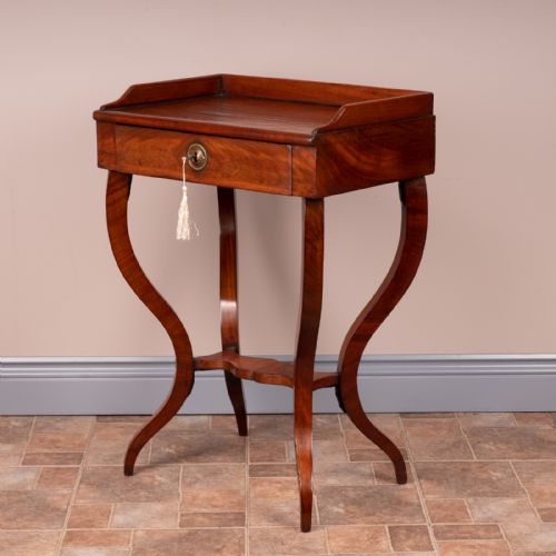 french mahogany occasional table - CATEGORY: ANTIQUE TABLES - DATED 19TH CENTURY
