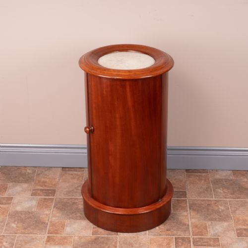 victorian mahogany pot cupboard - CATEGORY: ANTIQUE CUPBOARDS - DATED VICTORIAN