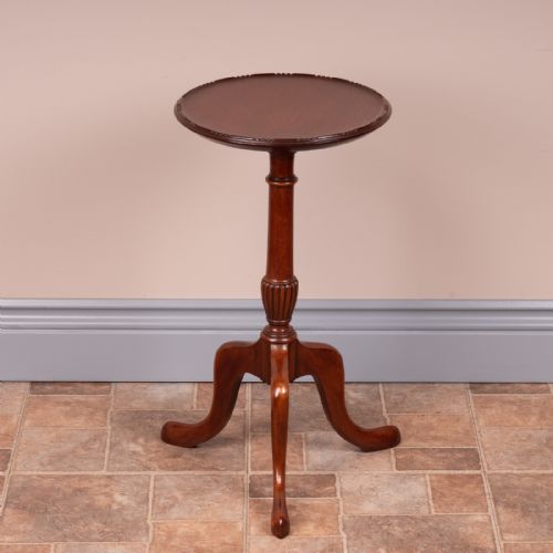 mahogany wine table - CATEGORY: ANTIQUE TABLES - DATED 1920
