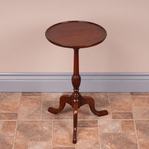 GOOD SIZED WINE TABLE - ADDITIONAL PHOTO 3
